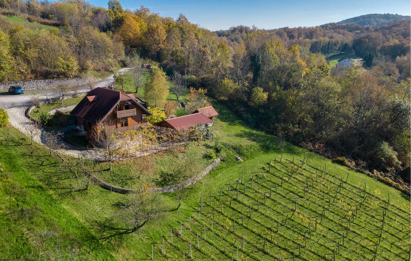 Gezellig appartement met 2 slaapkamers, terras en barbecue, vlak bij de rivier de Kupa in Karlovac region