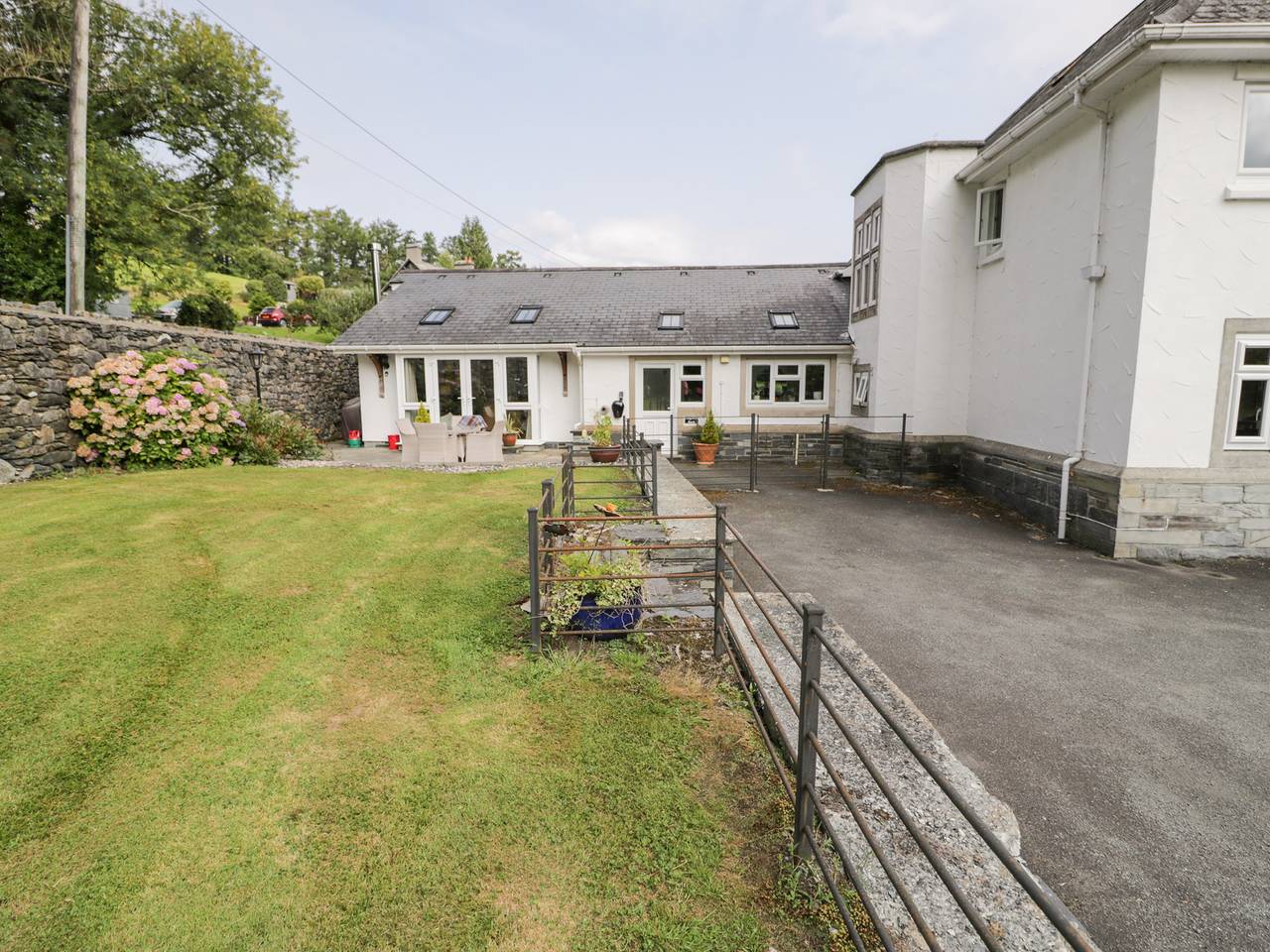 Pengwern Bach in Llanrwst, Snowdonia