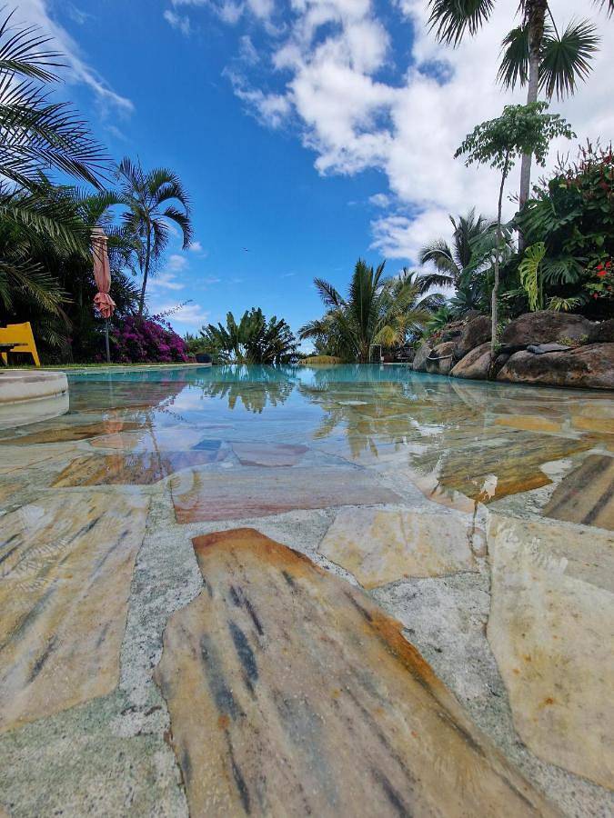 Maison de vacances pour 4 personnes, avec terrasse ainsi que piscine et vue