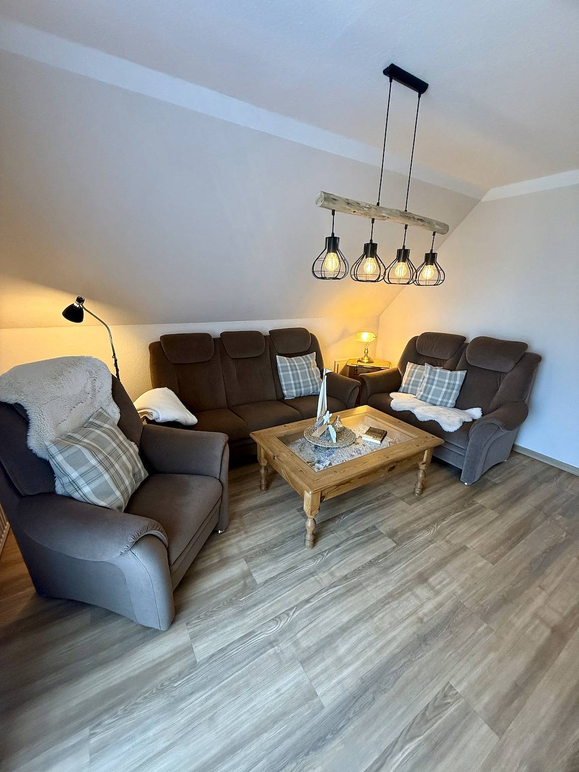 Esen "Huus Blinkfür" - Ferienwohnung 4 oben - 15646 in Neuharlingersiel, Landkreis Wittmund