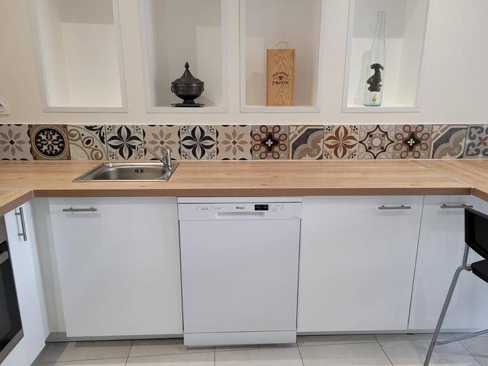 Location de vacances pour 5 personnes, avec jacuzzi ainsi que piscine et jardin à Layrac - 2