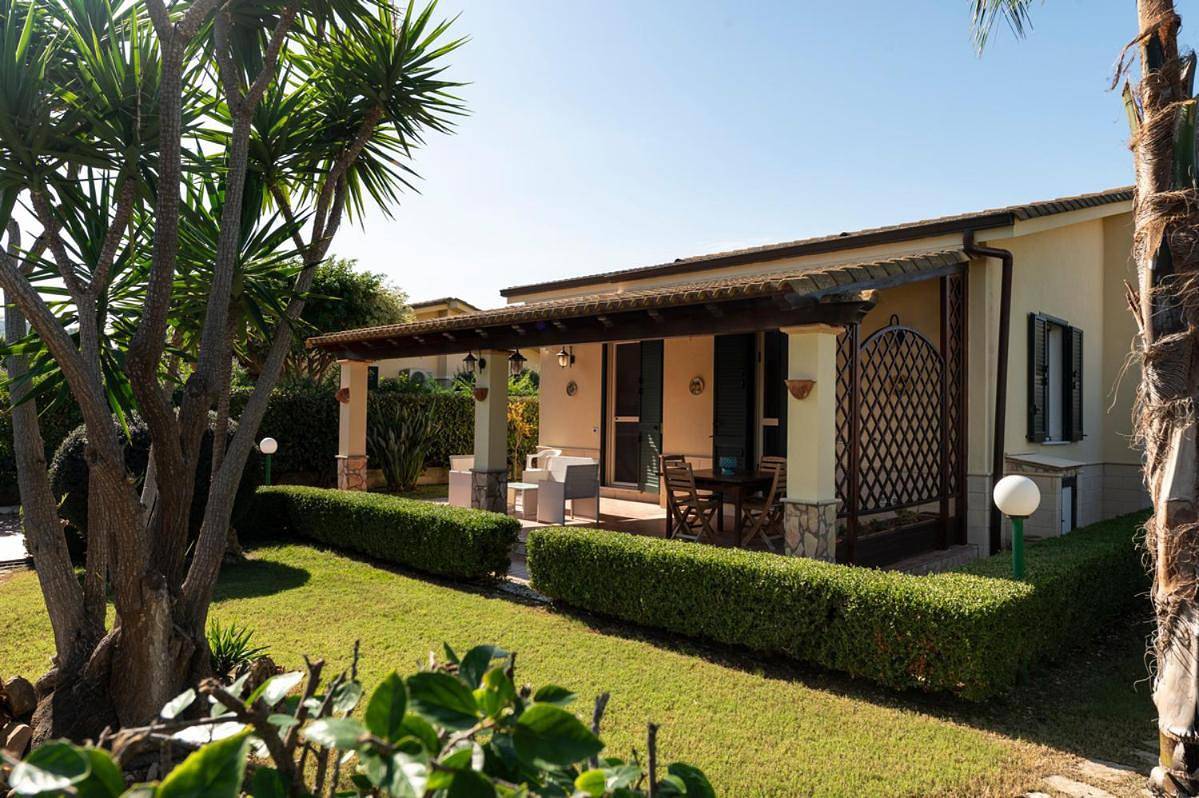 Villa Plumeria in Piana Calzata, Campofelice di Roccella