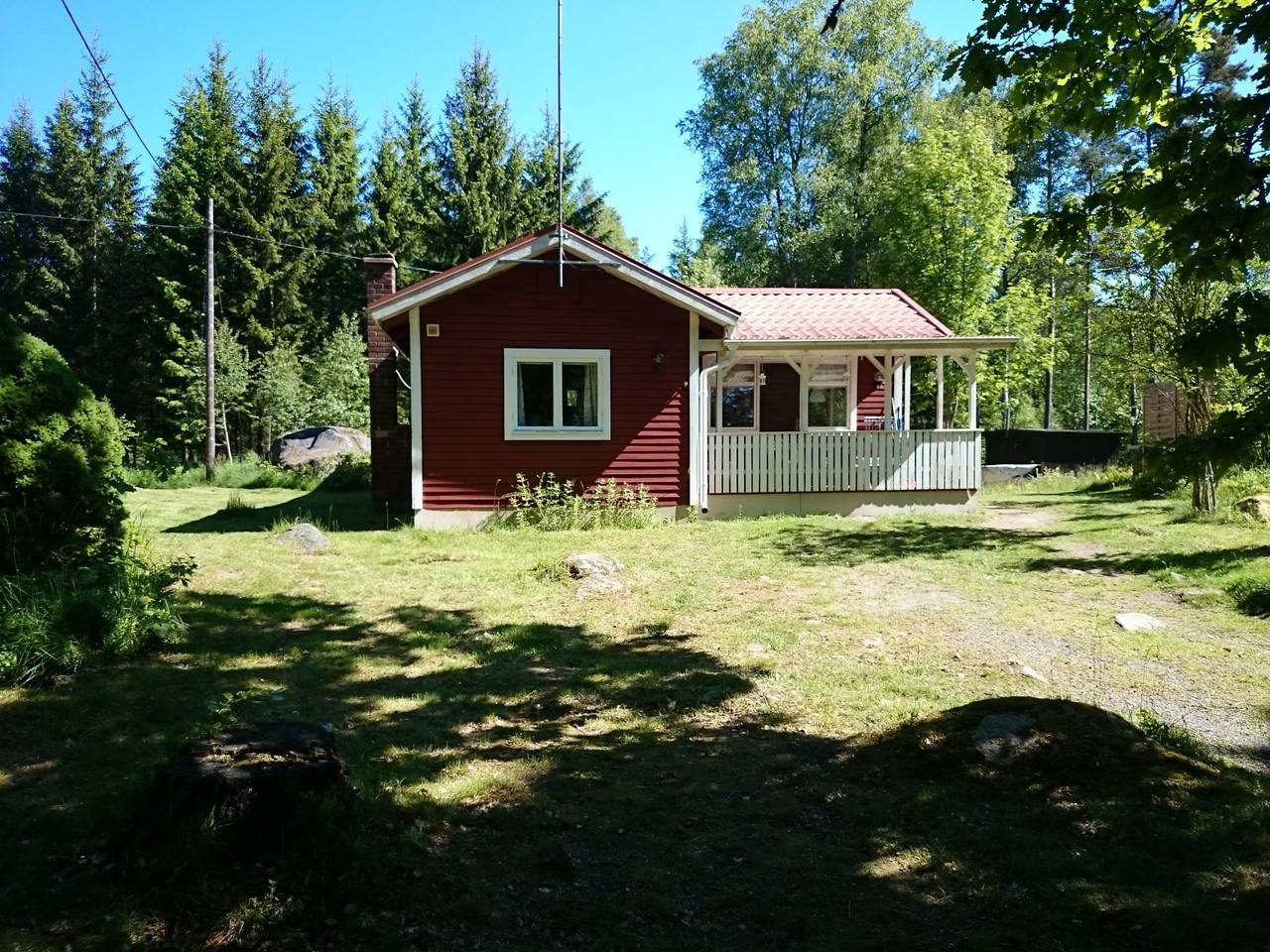 Gemütliches Cottage mit Whirlpool in Kalvshult, Kronoberg