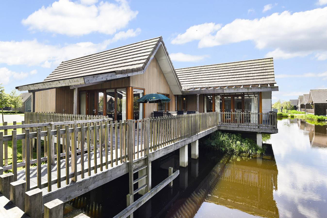 Landal De Reeuwijkse Plassen — 20-persoons waterwoning in Reeuwijk, Groene Hart