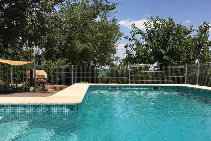 Gîte pour 10 personnes, avec jardin et jacuzzi - 1