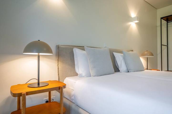 Ganze Wohnung, Ferienwohnung für 4 Personen mit Balkon in Avenidas Novas, Costa de Lisboa