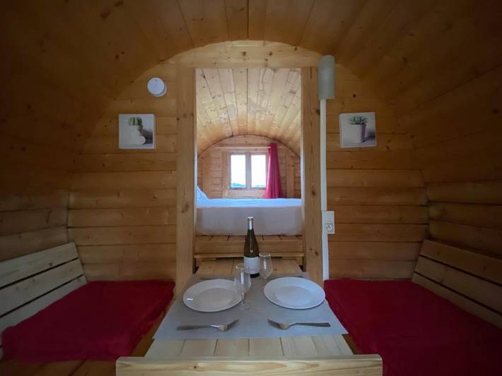 Tente pour 2 personnes, avec jardin et piscine ainsi que terrasse et vue dans l' Aude - 3