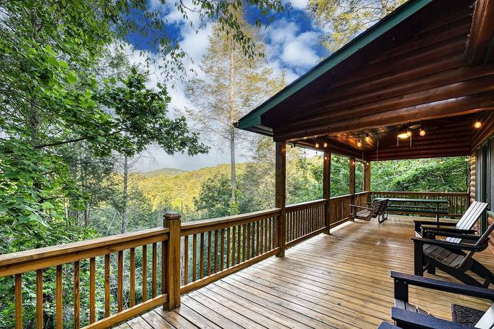 Blockhütte für 8 Personen, mit Balkon und Whirlpool - 1