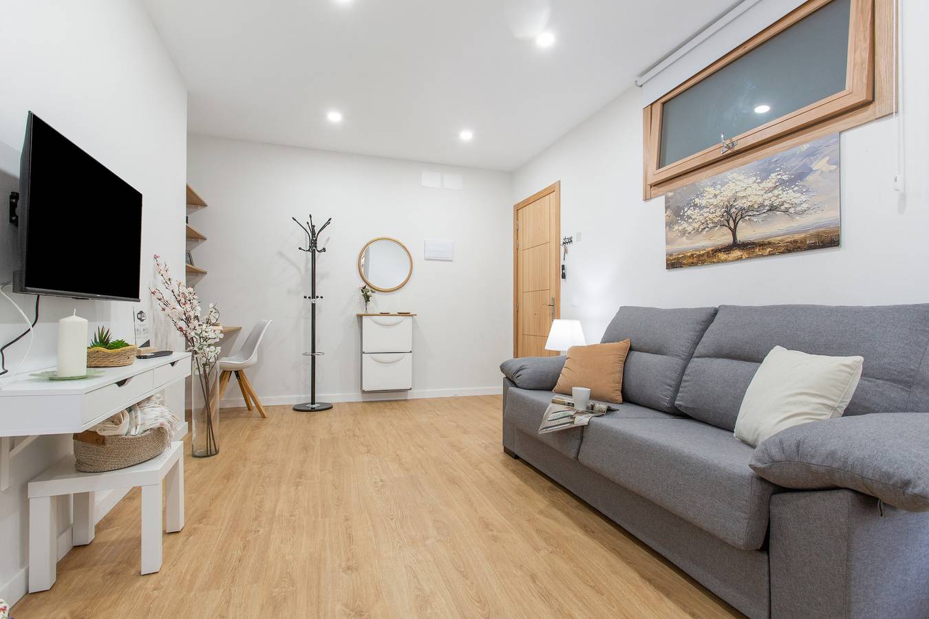 Entire studio, Vacation Studio 'Estudio San Agustín 45' with Wi-Fi in Icod de los Vinos, North Tenerife