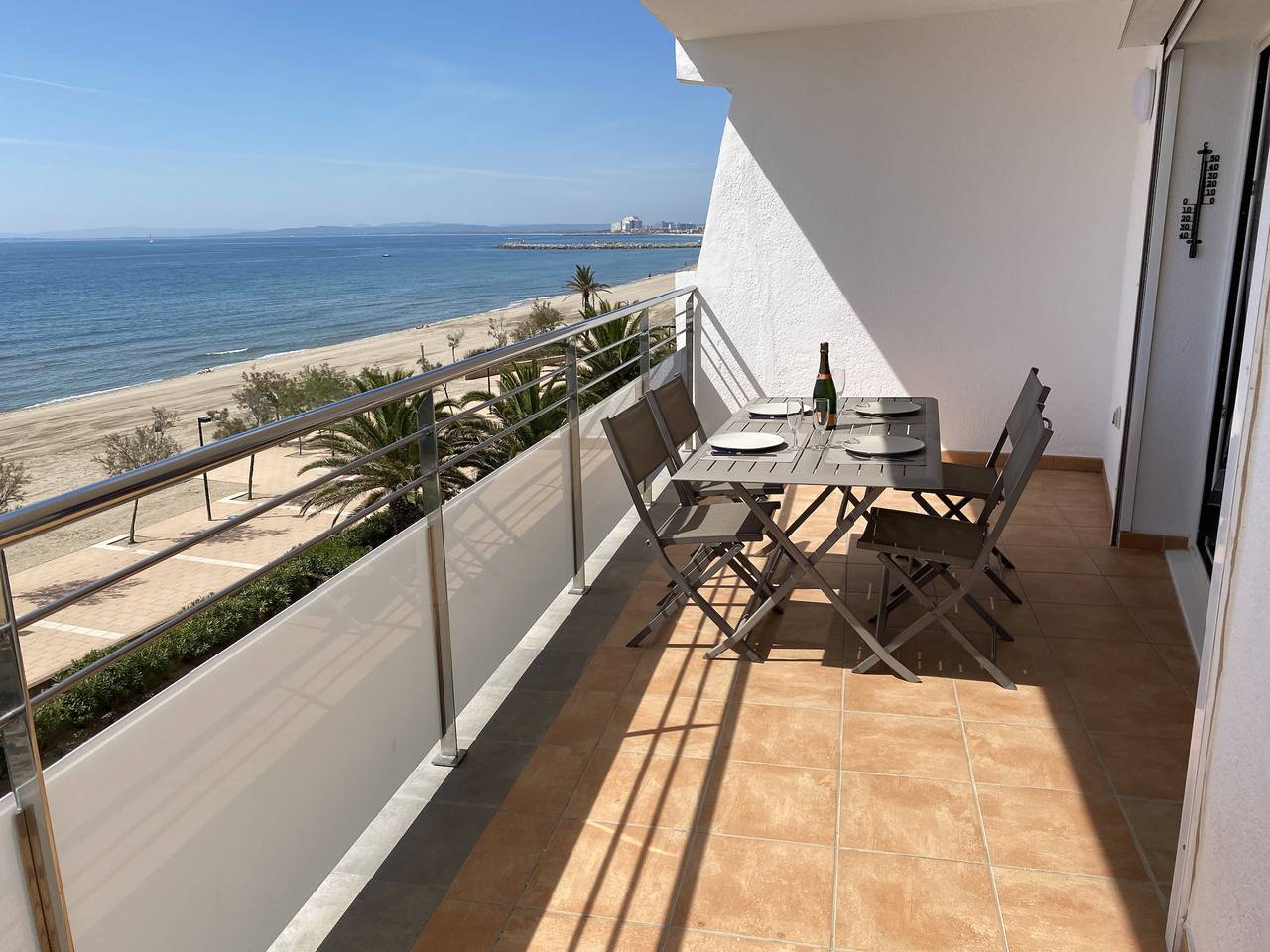 Appartement entier, Appartement de vacances pour 4 personnes avec terrasse in Santa Margarida, Roses