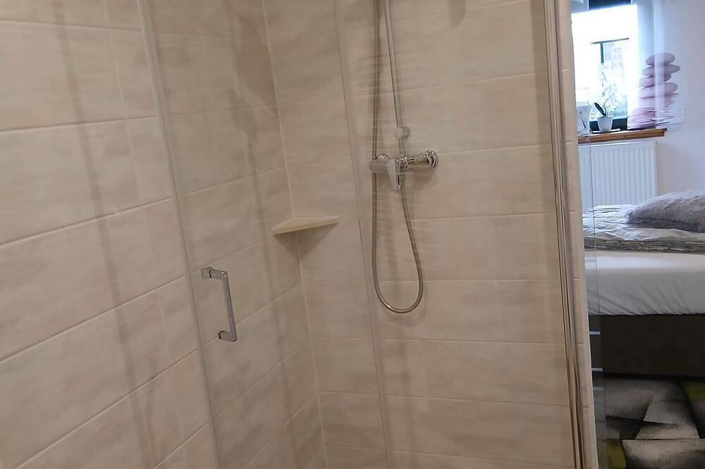 Ganze Wohnung, Ferienwohnung May - 2-Bett-Ferien-Appartment Dusche/Wc in Seiwerath, Eifelkreis Bitburg-Prüm