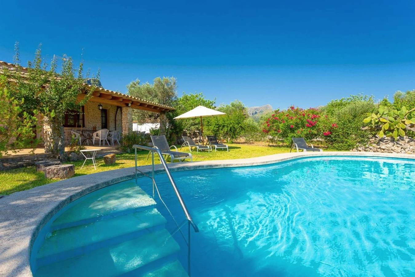 Villa Llobera in Vall de Colonya, Pollença