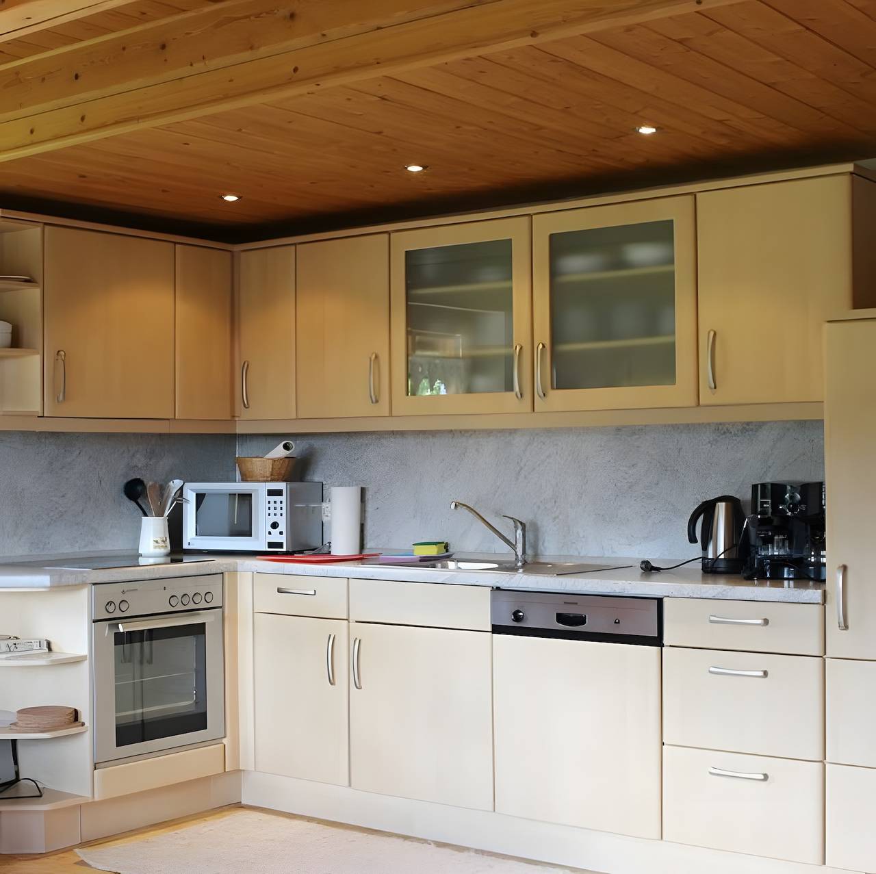 Ganze Wohnung, Ferienwohnung 'Rusticana' mit Bergblick, Gemeinschaftsterrasse und Wlan in Schonach, Südschwarzwald
