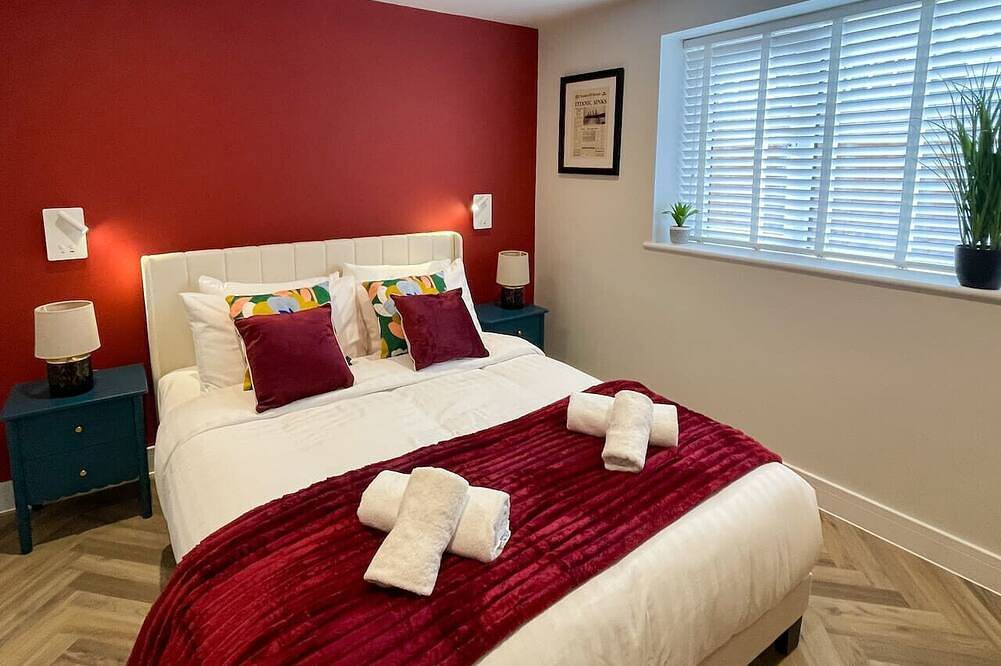 Modern New-Build 2-Bed House Near Science Parks in Arbury Ward, Cambridge