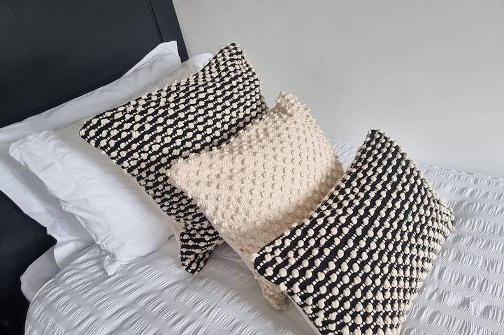 Modern Executive House WiFi Parking Coventry City Centre Sleeps 6. in Coventry, Birmingham y alrededores