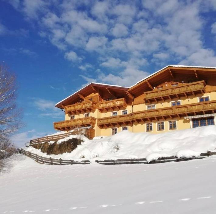 Ferienwohnung für 4 Personen, mit Ausblick und Garten in Alpendorf