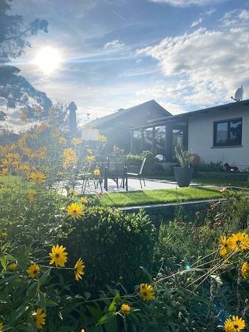 Ferienhaus für 4 Personen, mit Ausblick und Garten in Schotten