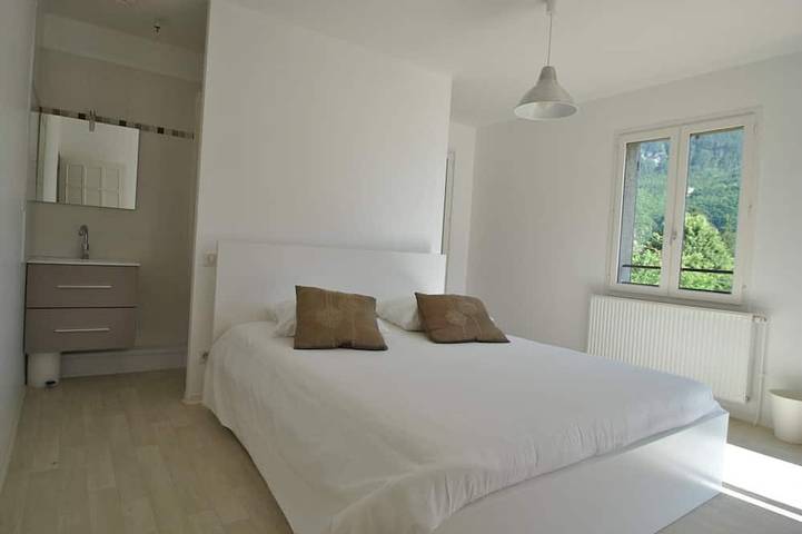 Location de vacances pour 14 personnes, avec jardin à Ispagnac - 3