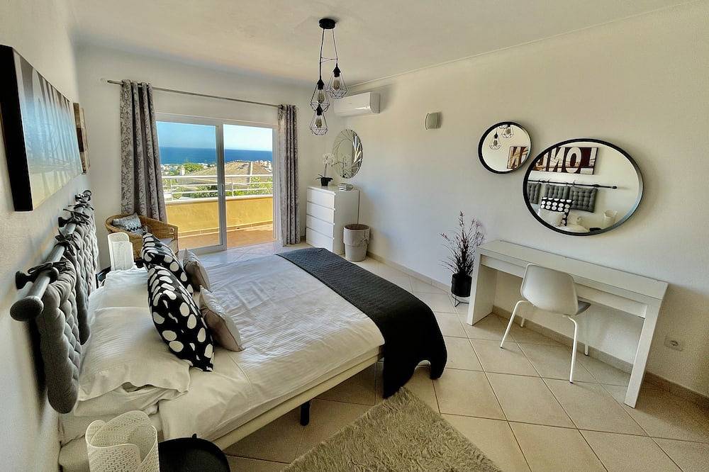 Luxury 6 bedroom modern villa with private pool and stunning sea views in Praia da Luz, Faro District