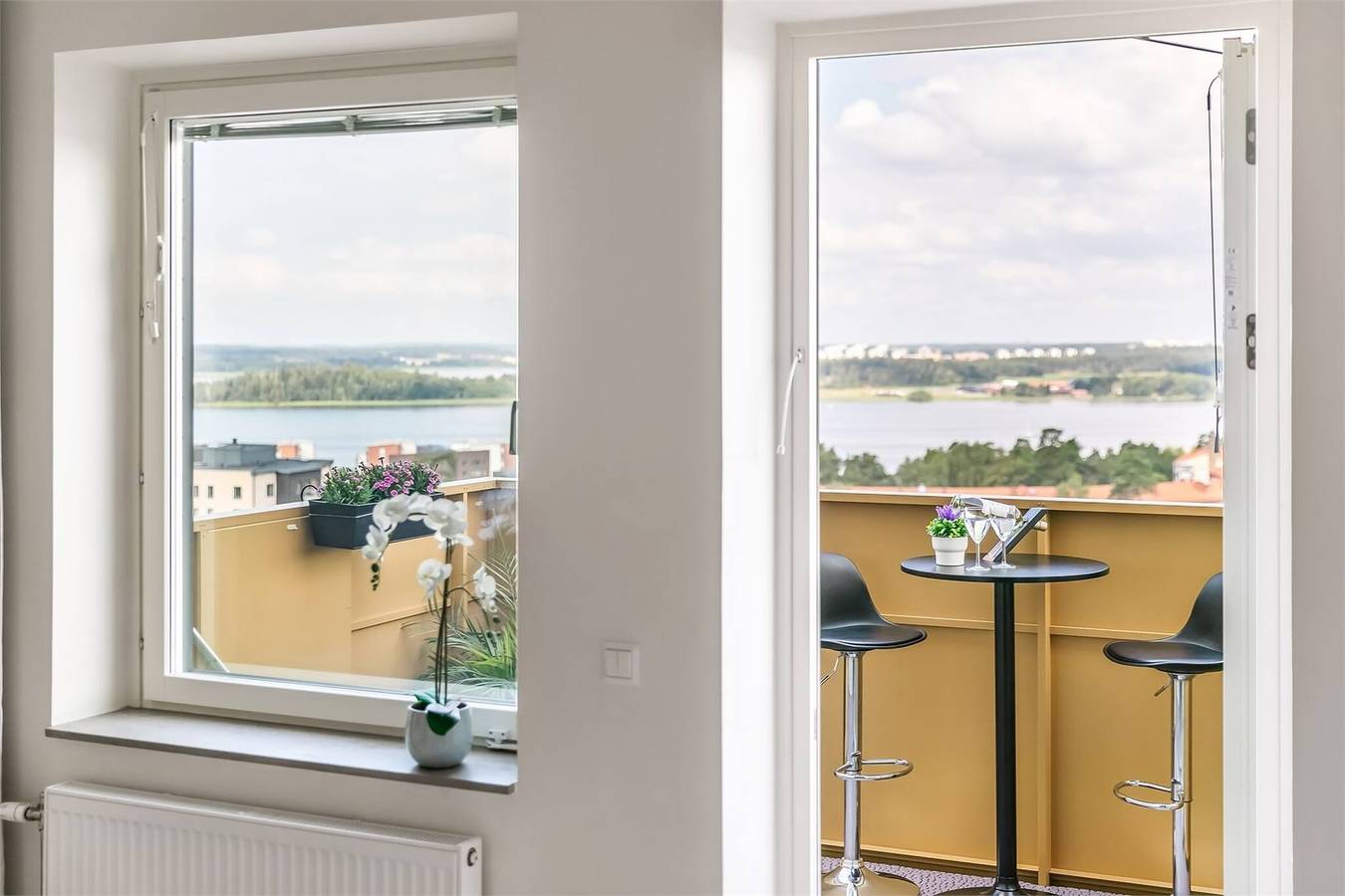 Ganze Wohnung, Mini-Penthouse mit Seeblick und wunderschönem Sonnenuntergang in Stockholm und Umgebung