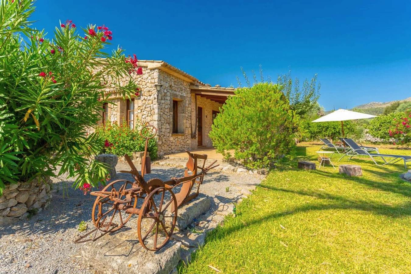 Villa Llobera in Vall de Colonya, Pollença