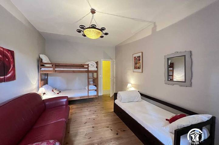 Location de vacances pour 4 personnes, avec jardin et piscine à Fontiers-Cabardès - 4