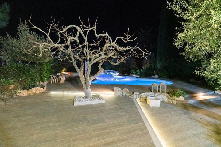 Maison de campagne pour 3 personnes, avec vue ainsi que piscine et jardin à Andria - 4