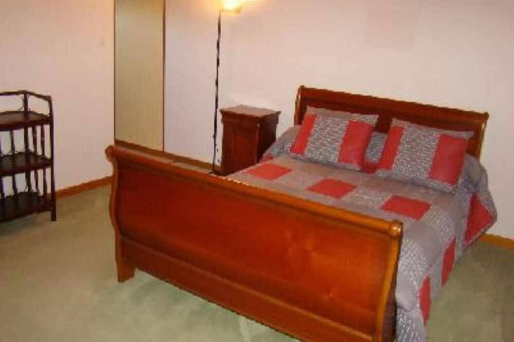House with garden and direct access to the beach in Lucciana, Bastia region