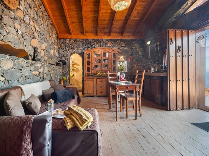 Casa rustica en Tenerife con Jardín y vistas in Santa Úrsula, Tenerife Norte