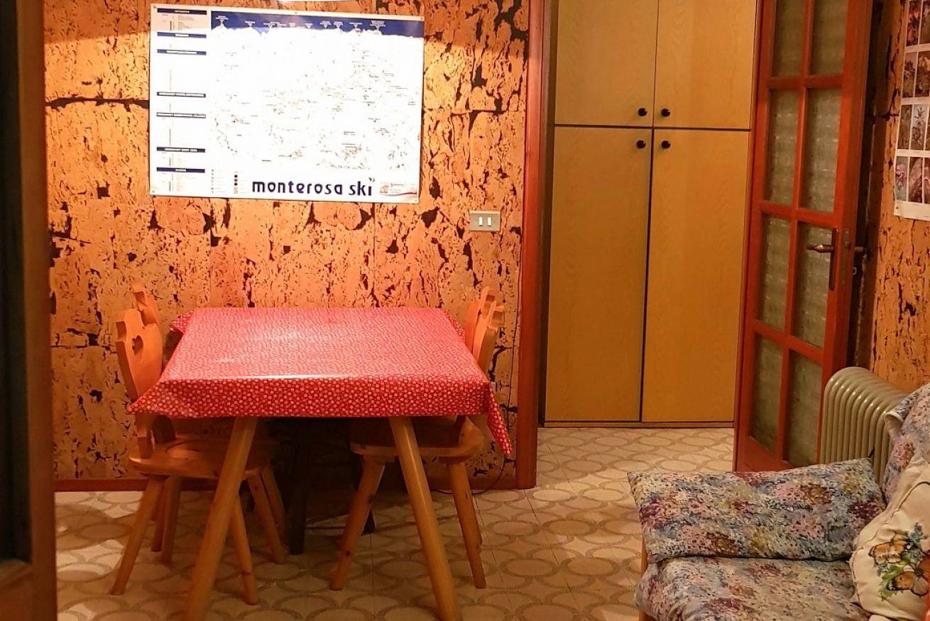 Hel lejlighed, Ferielejlighed for 5 personer in Champoluc, Wallisian Alps