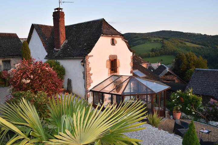 Chambre d’hôte pour 2 personnes, avec jacuzzi et jardin dans Parc naturel régional de l'Aubrac - 4