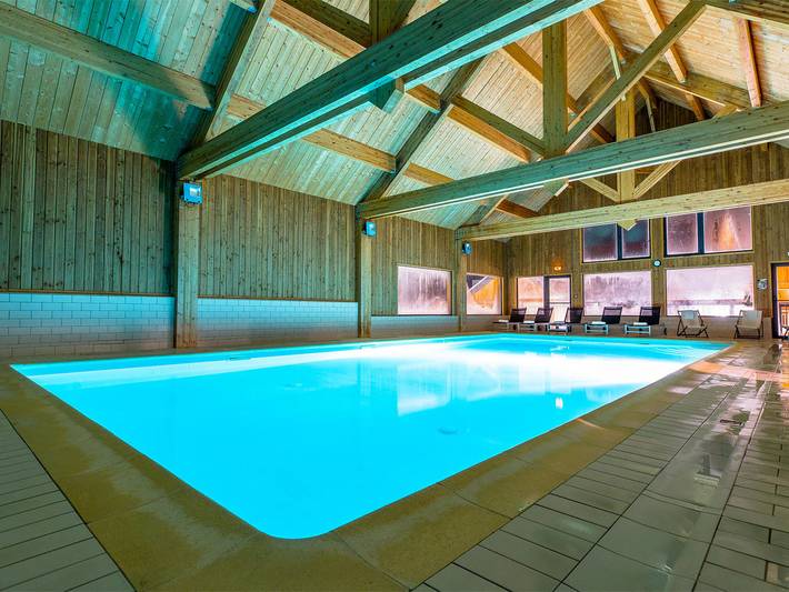 Chalet pour 4 personnes, avec sauna et terrasse, animaux acceptés à Les Déserts
