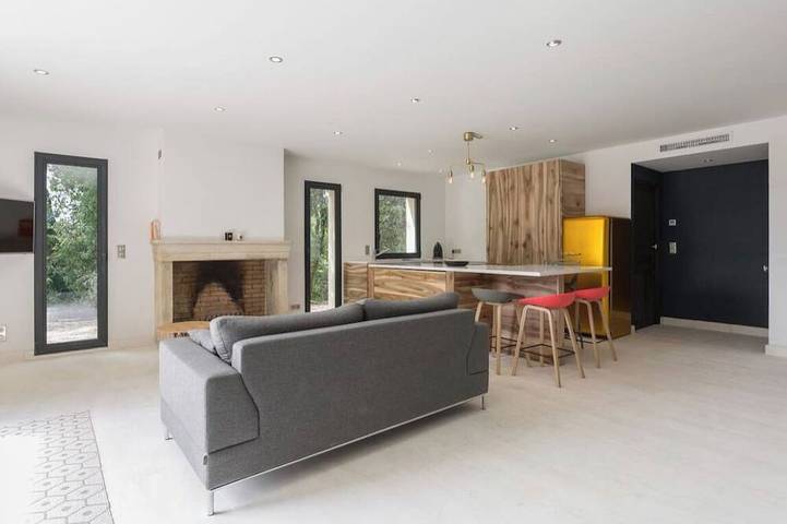 Gîte pour 6 personnes, avec balcon et jardin