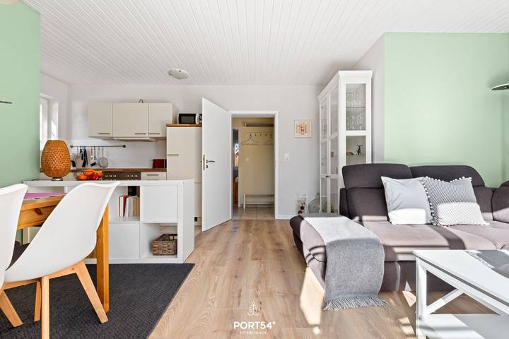 Ganze Wohnung, Gemütliche Ferienwohnung "Strandkorb" nur 400 m vom Sandstrand entfernt in Büsum, Kreis Dithmarschen