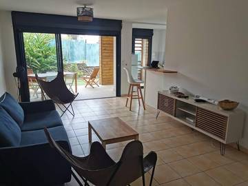 Gîte pour 4 personnes, avec jardin et terrasse dans Plage de Saint-Leu