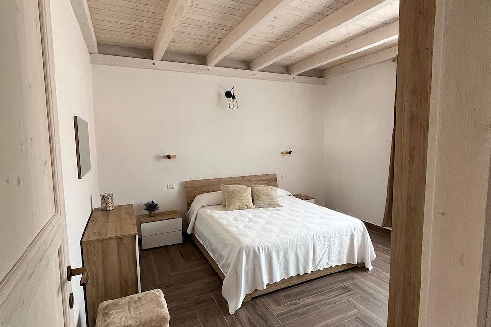 Ganze Wohnung, Casa Vacanze Iris - Drei Schlafzimmer Wohnung, Schläft 6 in Carbonia, Carbonia-Iglesias Provinz