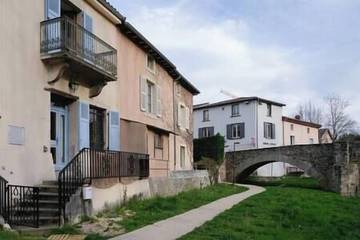 Gîte pour 6 personnes, avec terrasse à Brignais