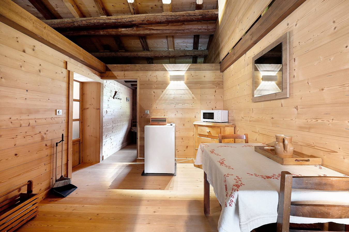 Bed & Breakfast 'Chambre D'hôte Dans Chalet D'Alpage' met Uitzicht op Bergen, Privéterras en Tuin, foto 13
