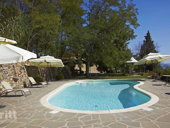 Casa vacanza per 14 persone, con balcone/terrazza e piscina nonché terrazza a Carmignano