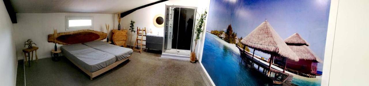 Location de vacances pour 8 personnes, avec jardin et vue ainsi que piscine et terrasse, animaux acceptés à Thézan-lès-Béziers - 3