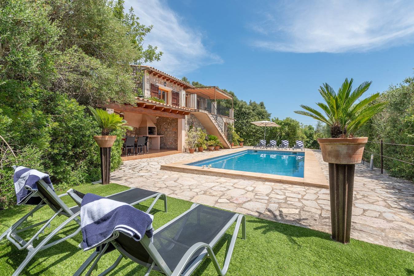 Mediterrane Finca "Es Puch" mit Bergblick, Balkon, Garten, Terrasse & Pool in Búger, Mallorca Inselmitte