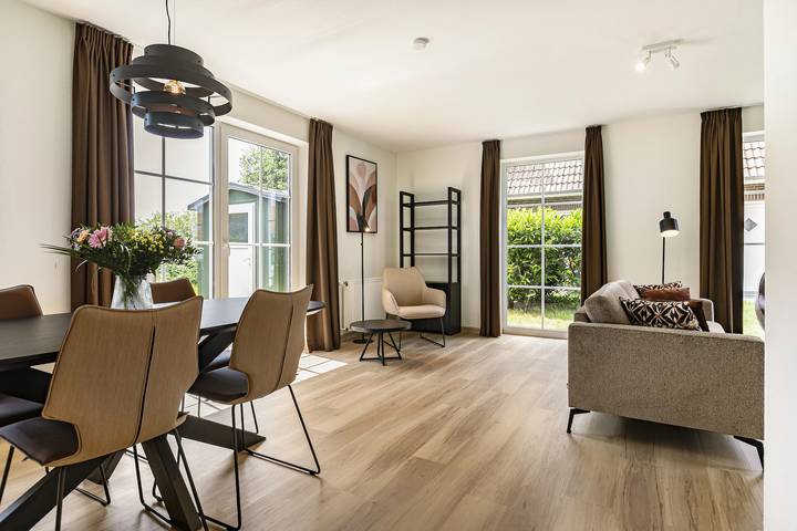 Bungalow für 4 Personen, mit Terrasse und Balkon/Terrasse sowie Sauna im Oldenburger Münsterland - 2