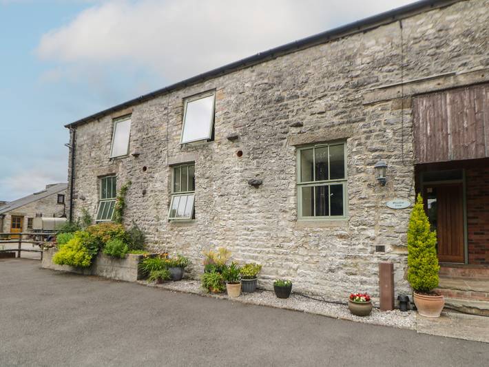 Cottage for 12 people, with Garden in Peak District