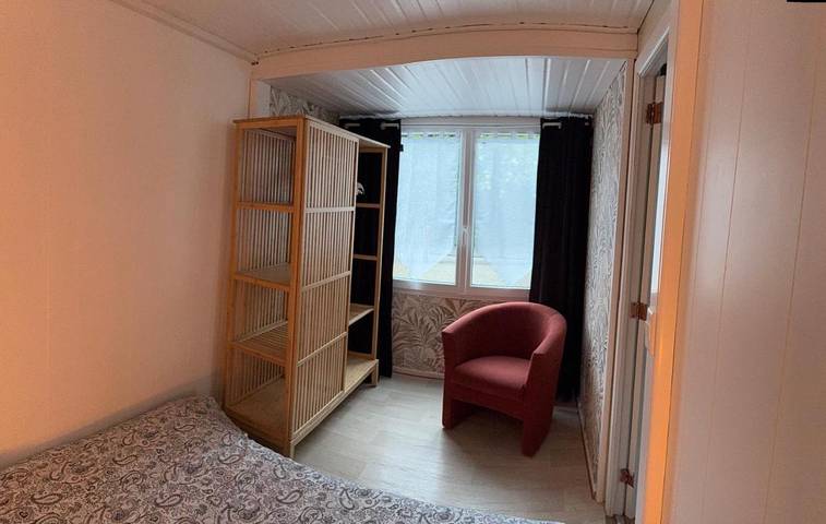 Gîte pour 4 personnes, avec bassin pour enfant et vue ainsi que piscine et jardin à Yvoir - 4