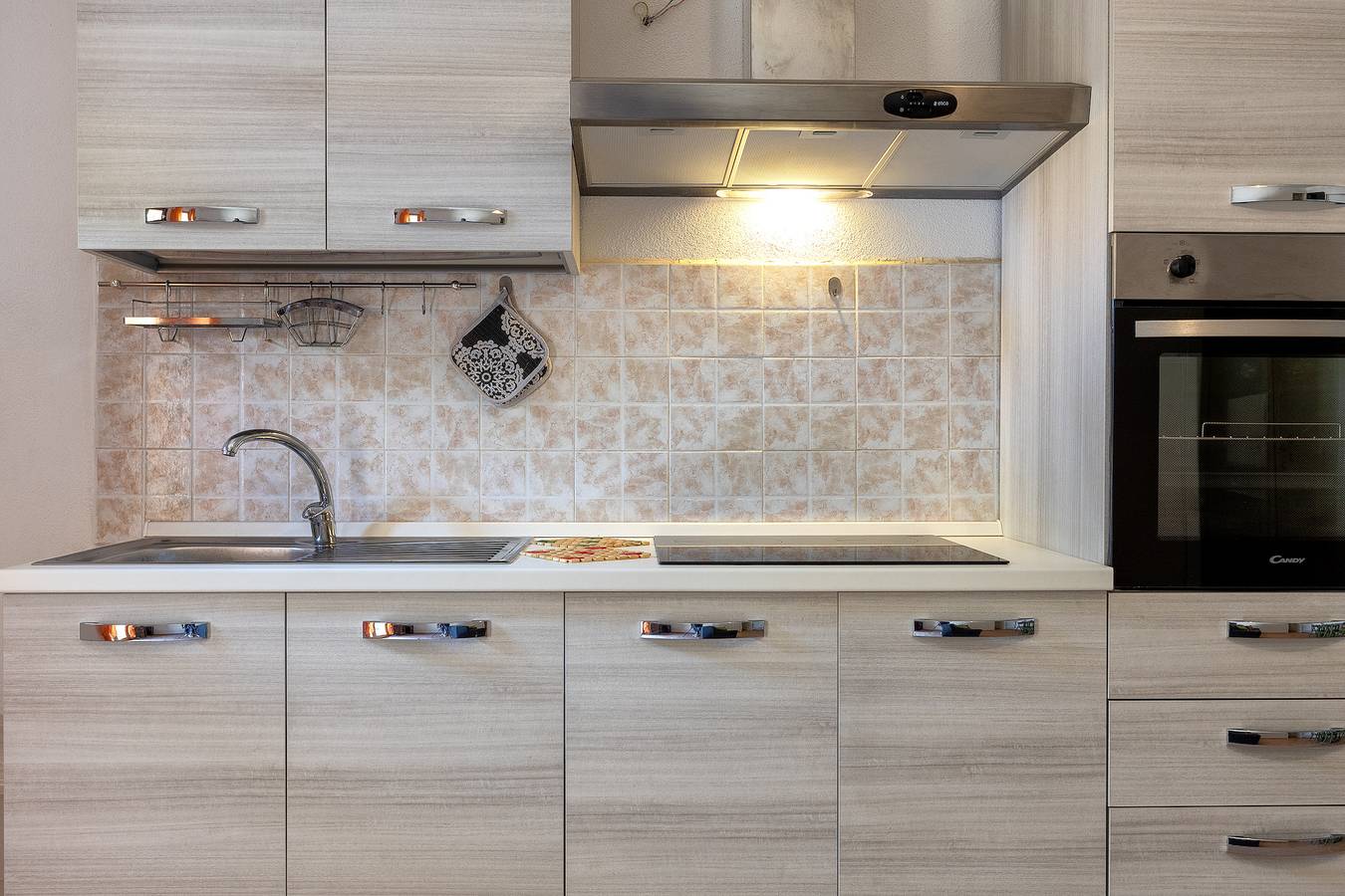 Ganze Wohnung, Ferienwohnung 'In Villa Sul Mare 2' mit privater Terrasse, privatem Garten und Wi-Fi in Badesi, Olbia-Tempio