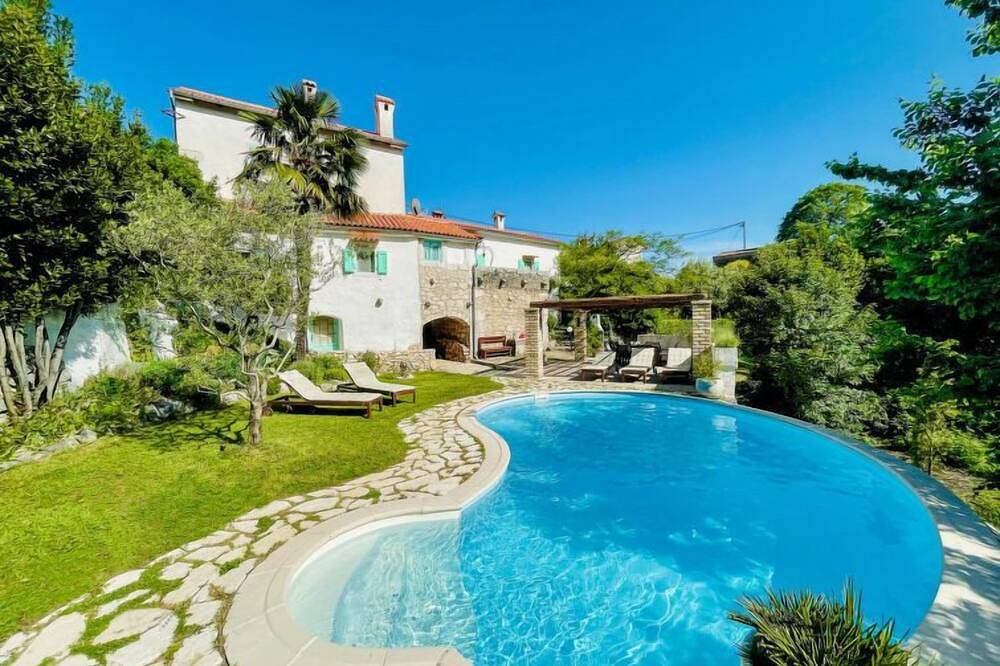 Casa vacanza a Kvarn a partire da 186€ a notte