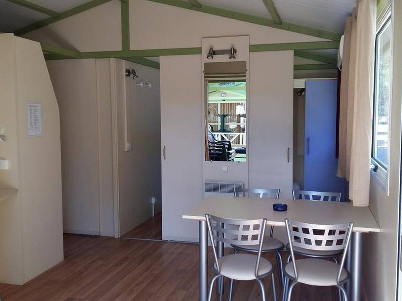 Gemütliches Chalet mit Terrasse - 5 Pers. in Aregno, Calvi und Umgebung