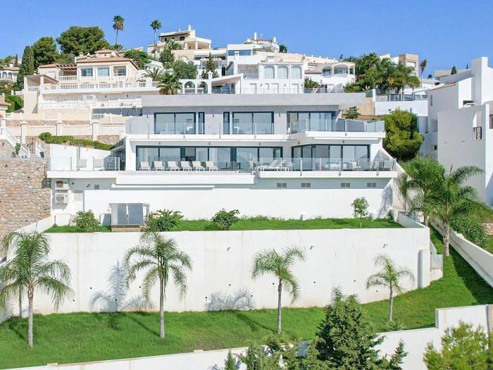 4 bed villa Golondrina with stunning views in Monte de los Almendros, Salobreña