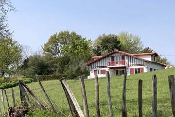 Gîte pour 6 personnes, avec balcon et jardin à Ahetze