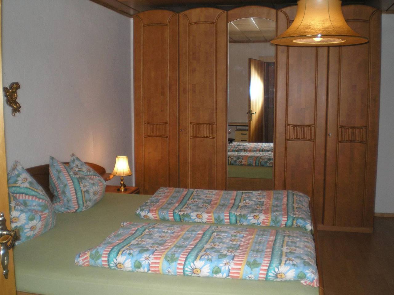 Mit Kaminofen, Fitnessraum und Sauna in Neureichenau, Ostbayern